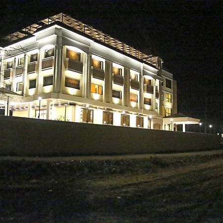 Hotel Lavanya Palace Ratlām Exterior foto